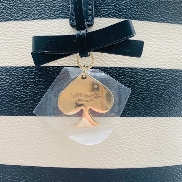 NWT Kate Spade Hawthorne Lane Ryan Striped Tote - Picture 6 of 15